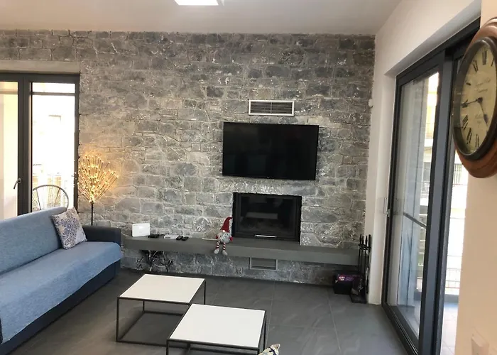 Elion Luxury * Kalamata